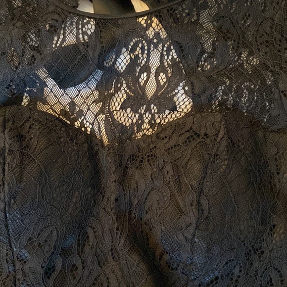 Gorgeous Floral 2-Piece Homecoming Top and Skirt, Size XS-S *ONLY WORN ONCE* - Picture 8 of 9